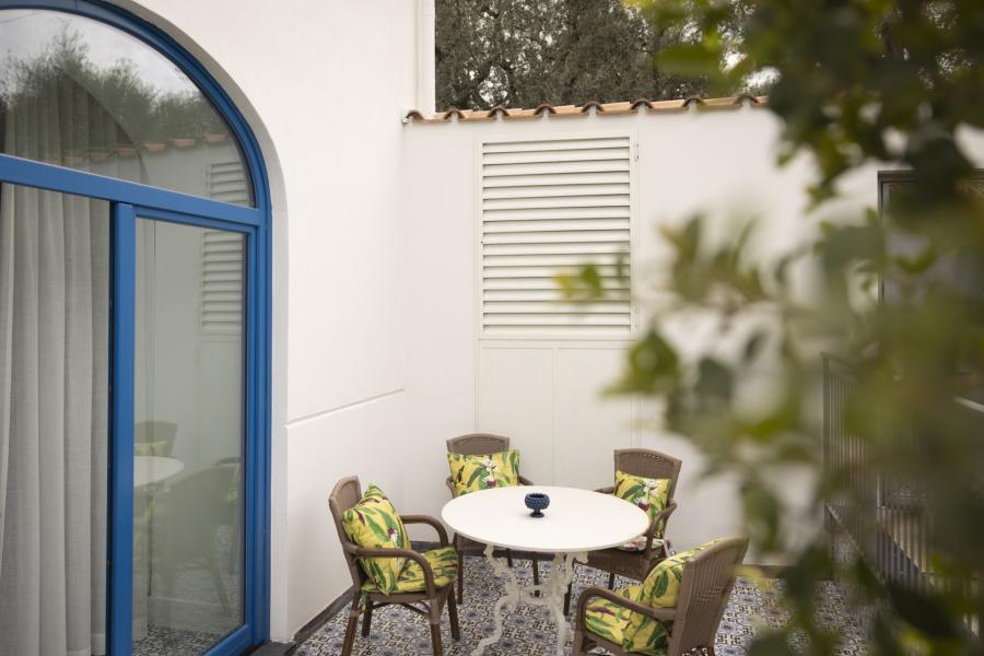 Baronesse Suite - located in our annex building-10