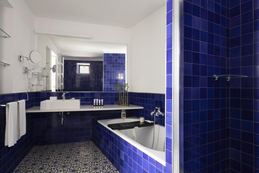 Baronesse Suite - located in our annex building-6